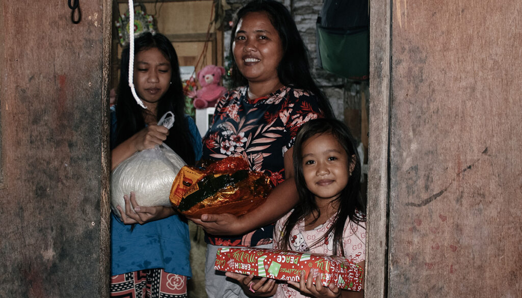 Christmas In The Philippines - OneChild